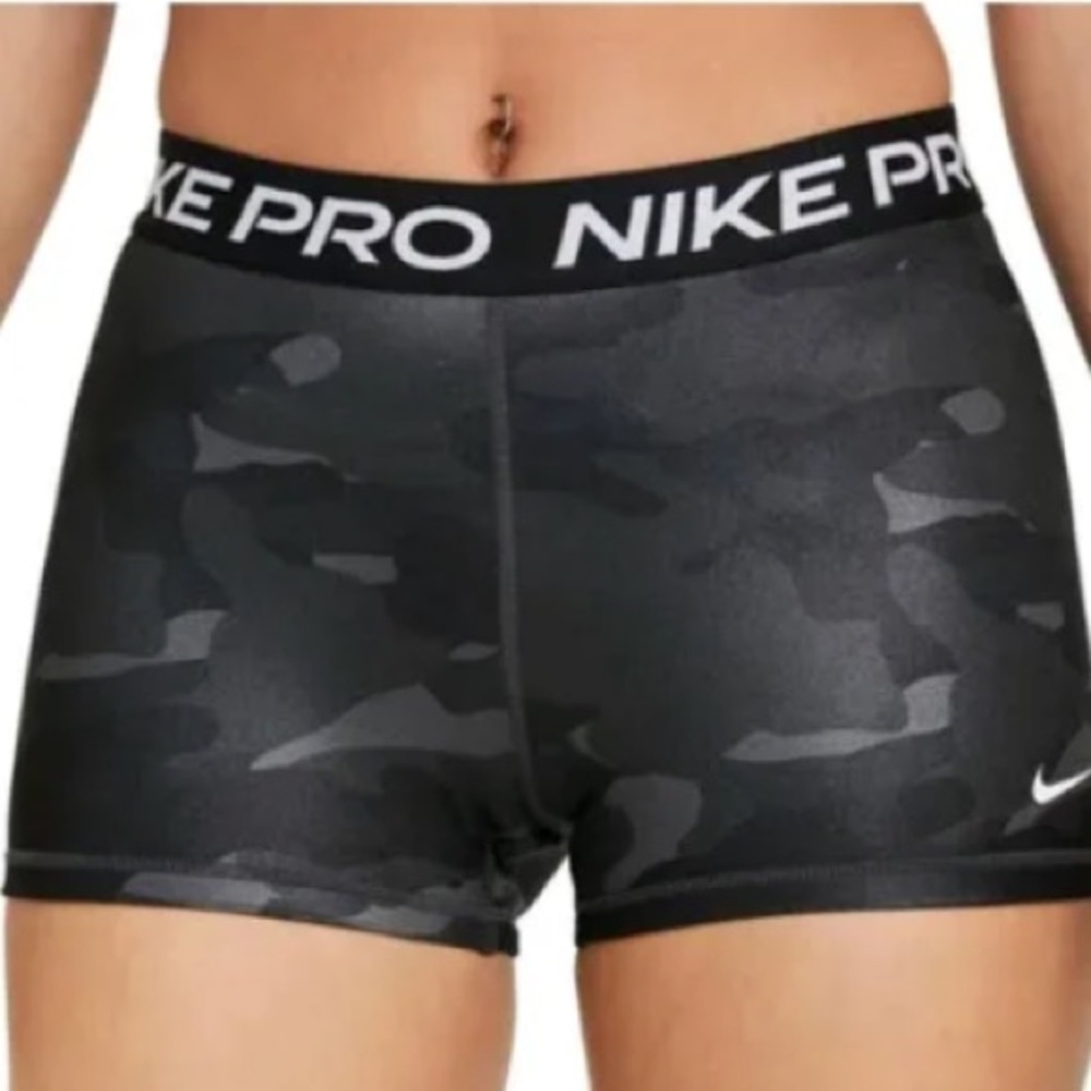 Nike Pro - Shorts